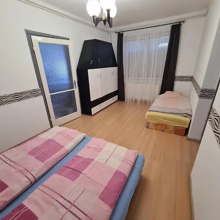 Roberto Apartment